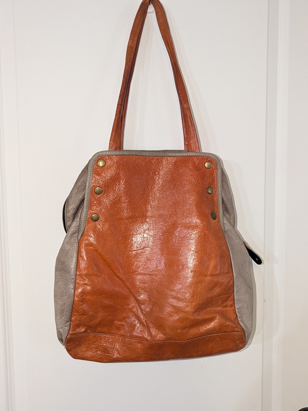 Beatriz Furest Two-Tone Shoulder Bag in Cognac and Taupe Leather